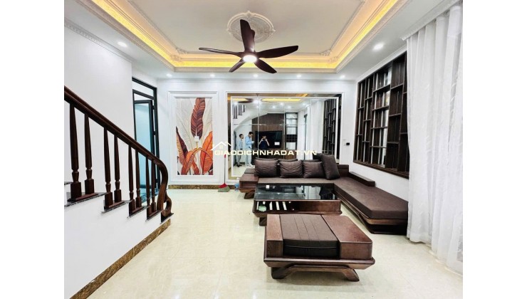 BÁN NHÀ CẦU GIẤY - BA GÁC ĐỖ CỬA, 41M2 - 6 TẦNG ĐẸP, FULL NỘI THẤT, GIÁ 9,8 TỶ